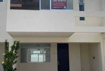 Casa en condominio en  Avenida Terranova No. 8, El Pueblito, Querétaro, México