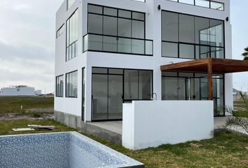 Casa de playa en  Cerro Azul, Cañete, Lima, Per