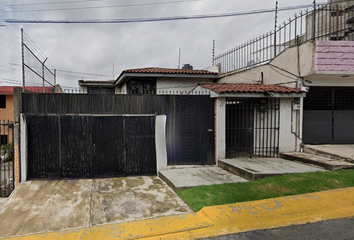 Casa en  Sáenz De Baranda, Residencial El Dorado, 54020 Tlalnepantla, Méx., México