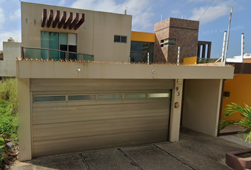 Casa en  Cda. De Rufino Tamayo 93, Paraiso Coatzacoalcos, 96523 Coatzacoalcos, Veracruz, México