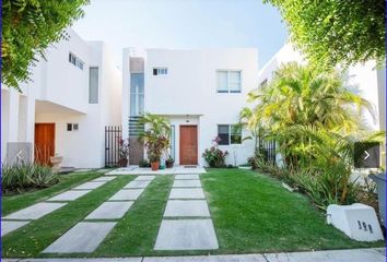 Casa en condominio en  Arrecife Yuyum 146, Las Moras, Villa Del Sol, Puerto Vallarta, Jalisco, México