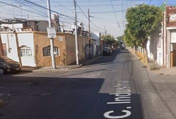 Casa en  Calle Industria, La Perla, Guadalajara, Jalisco, México