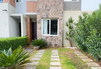 Casa en fraccionamiento en  Retorno Paseo De Los Zorros, Bosque Monarca, Michoacán, México