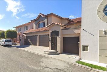 Casa en  Lomas De Agua Caliente, Tijuana