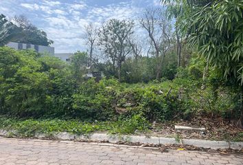 Lote de Terreno en  Paseo De Las Alondras, Ixtapa Zihuatanejo, Guerrero, México