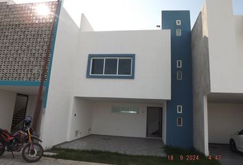 Casa en fraccionamiento en  Camino A Cuayantla 1402, San Bernardino Tlaxcalancingo, Puebla, México