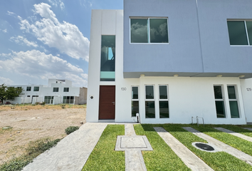 Casa en  C. Margarita 92, 45138 Nuevo México, Jal., México