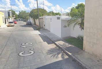 Casa en  C. 16, Chuburna De Hidalgo, México Norte, Mérida, Yucatán, México