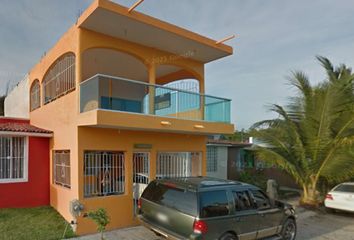 Casa en  Calle Isla Maria Margarita, Villas Del Pacífico, Manzanillo, Colima, México