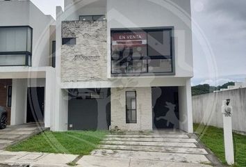 Casa en  Acceso Fraccionamiento Cumbres Residencial, Boca Del Río, Veracruz, México