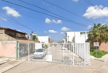 Casa en  Calle Arboleda, Privadas El Campirano, 36643 Irapuato, Guanajuato, México