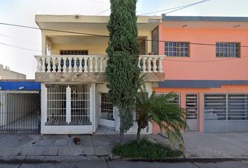 Casa en  Paseo De Los Pinos, Teresita, Los Mochis, Sinaloa, México