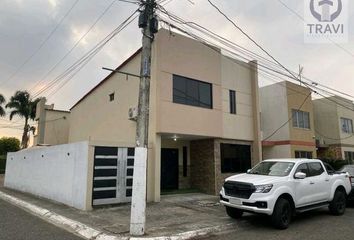 Casa en  Urbanización Castilla, Samborondón, Ecuador