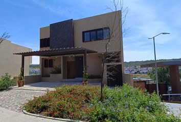 Casa en  Altozano Querétaro, Anillo Vial Fray Junípero Serra, Santiago De Querétaro, Querétaro, México