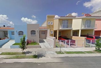 Casa en  Calle Jardines De Los Alhelíes, Jardines Del Vergel, Zapopan, Jalisco, México