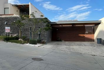 Casa en  Paseo Del Molino 402, El Molino Residencial, Guanajuato, México