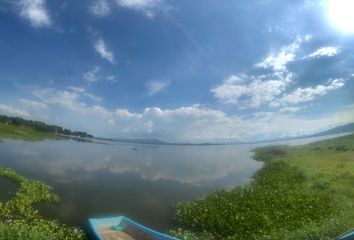 TERRENOS PEGADOS A LA LAGUNA DE LA VEGA 🌊🐟📌