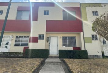 Casa en  Leonidas Proaño Y Carapungo, Quito, Ecuador