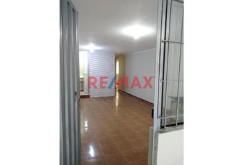 Departamento en  Avenida Carlos Alberto Izaguirre, San Martín De Porres, Lima, 15109, Per