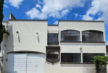 Edificio en  Dr. Andrés Benavides 102, Mz 020, Residencial Colón Y Col Ciprés, 50120 Toluca De Lerdo, Méx., México