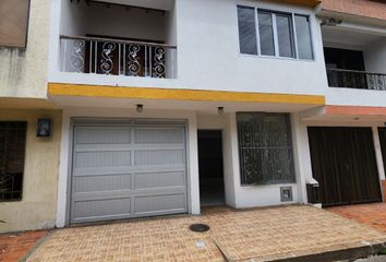 Casa en  Calle 12 #3-71, Cartago, Valle Del Cauca, Colombia