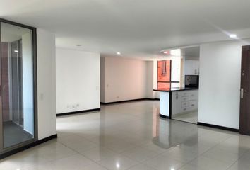 Apartment for rent in Santa María de Los Ángeles, Medellín