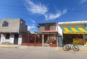 Casa en  C. Volcán Chinchonal, San Cayetano El Bordo, 42084 Pachuca De Soto, Hgo., México