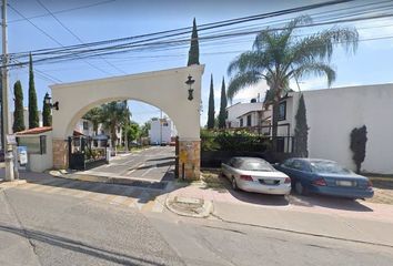 Casa en condominio en  Prolongación González Gallo 1934, Los Olivos Ii, San Sebastianito, San Pedro Tlaquepaque, Jalisco, México