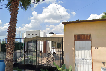 Casa en  Calle De La Transformación, Barrio De La Industria, Monterrey, Nuevo León, México