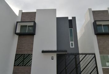 Casa en fraccionamiento en  Paseo Abelan 210, Fraccionamiento Pontevedra, Jalisco, México