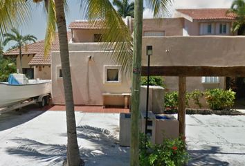 Casa en  Puerto Aventuras, Quintana Roo, México