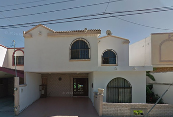 Casa en  Prolongación Paseo De Las Gardenias, Nuestra Señora De Fátima, Saltillo, Coahuila De Zaragoza, México