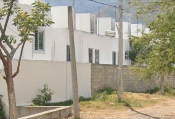 Casa en condominio en  Alborada, Avenida Alborada, Fraccionamiento Alborada, Xalisco, Nayarit, México