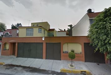 Casa en  Paseo Ahuehuetes 10, Paseos De Taxqueña, Ciudad De México, Cdmx, México