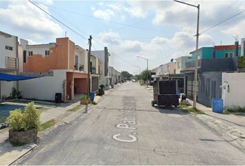 Casa en  Calle Pablo Rentería Tijerina, Santa Lucía, Cadereyta Jiménez, Nuevo León, México