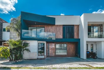 Casa en  Parque Chihuahua, Lomas De Angelópolis, Puebla, México