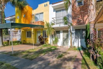 Casa en fraccionamiento en  Calle Paseo De La Realeza 99, Zapopan, Jalisco, México