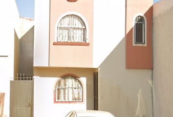 Casa en  Las Adjuntas, Lomas De La Presa, Tijuana, Baja California, México