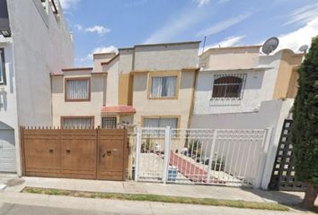 Casa en  Av Mariano Abasolo 2, Fraccionamiento Las Americas, Las Américas, 55076 Ecatepec De Morelos, Méx., México