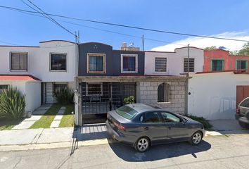 Casa en  Calle Casuarina No. 100, Arboledas, Hidalgo, México