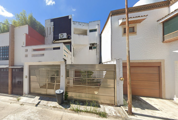 Casa en  Residencial Monte Magno, Calle Napoles, Xalapa-enríquez, Veracruz, México