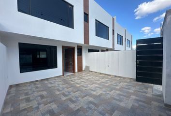 Casa en  Sierra Hermosa, Quito, Ecuador