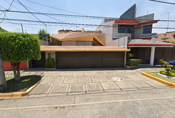 Casa en  Vasco De Quiroga 102, Mz 013, Cd. Satélite, 53100 Naucalpan De Juárez, Méx., México