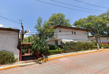 Casa en  Fray Gregorio Jiménez De La Cuenca, Centro, 51200 Valle De Bravo, Edomex, México