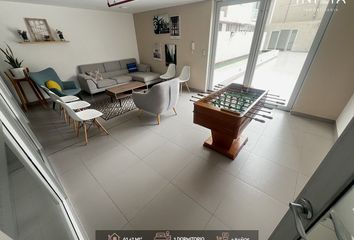 Departamento en  Av. Óscar R. Benavides 878, Lima 15082, Perú