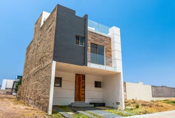 Casa en condominio en  Coto Pontevedra Capital Norte, Avenida Paseo De La Cantera, Pontevedra, Capital Norte, Jalisco, México