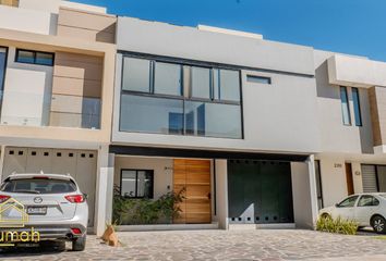 Casa en condominio en  Coto Avellano, Valle Imperial, Avenida Del Bosque Real, Nuevo México, Jalisco, México