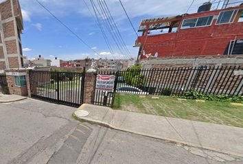 Casa en fraccionamiento en  Calle Aguiluchos 16, Boulevares Del Lago, Nicolás Romero, Estado De México, México