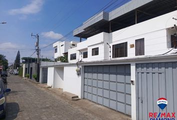 Casa en  Orlando Ponce, Portoviejo, Ecuador