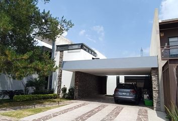 Casa en fraccionamiento en  La Campiña Del Bosque, Boulevard Country Club Gran Jardín, Guanajuato, México